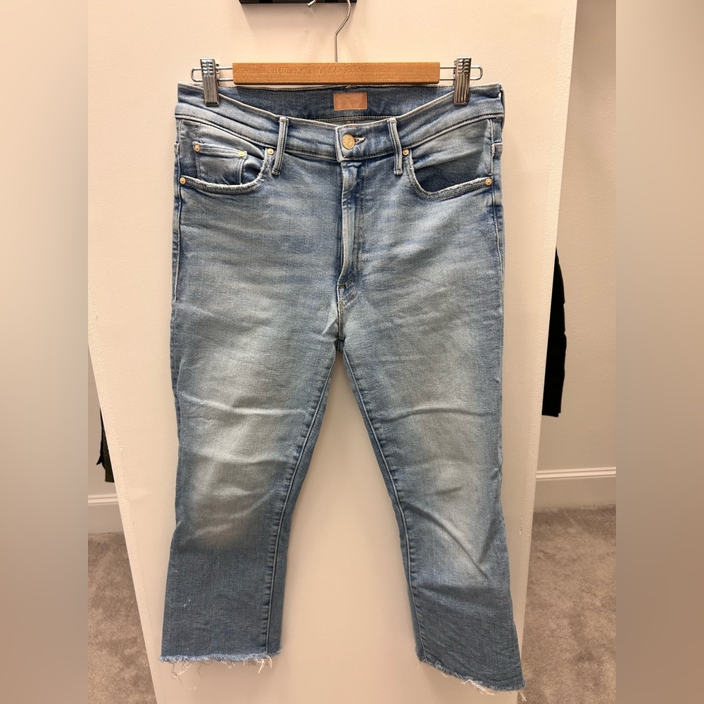Mother The Insider Crop Step Fray Light Blue Jeans